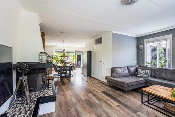 Foto - Te koop: 2-1- kapwoning met oprit!